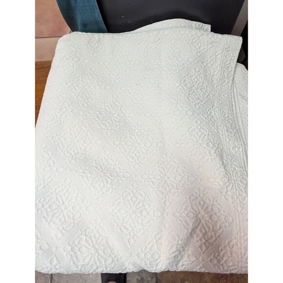 Southern Living Matelasse white cotton coverlet KING 92" X 96" blanket portugal - Picture 4 of 7